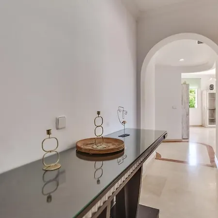 Chic Uurban Oasis In Estepona
