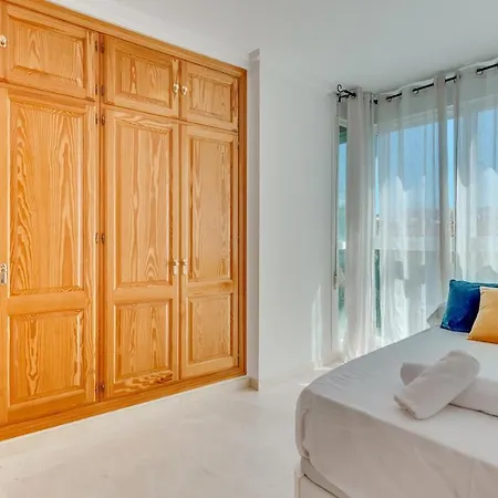 Apartment Chic Uurban Oasis In Estepona
