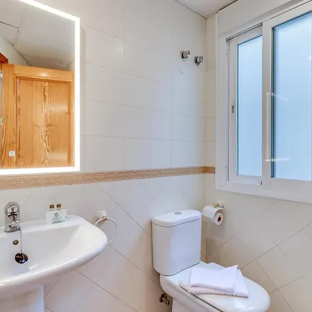 Chic Uurban Oasis In Estepona
