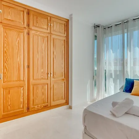 Chic Uurban Oasis In Apartment Estepona